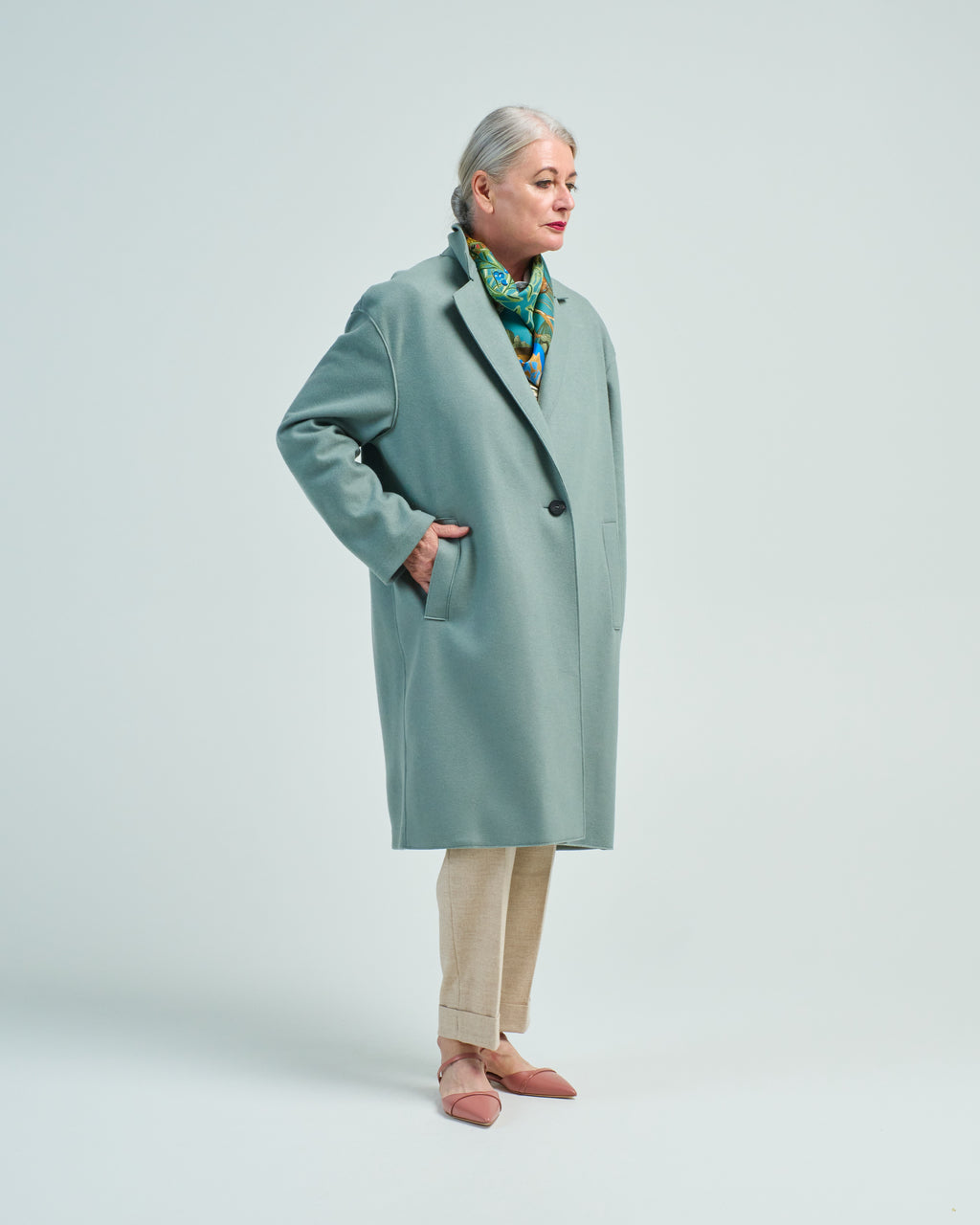 Harris Wharf London Women Oversized Coat Cashmere Blend Sage Green