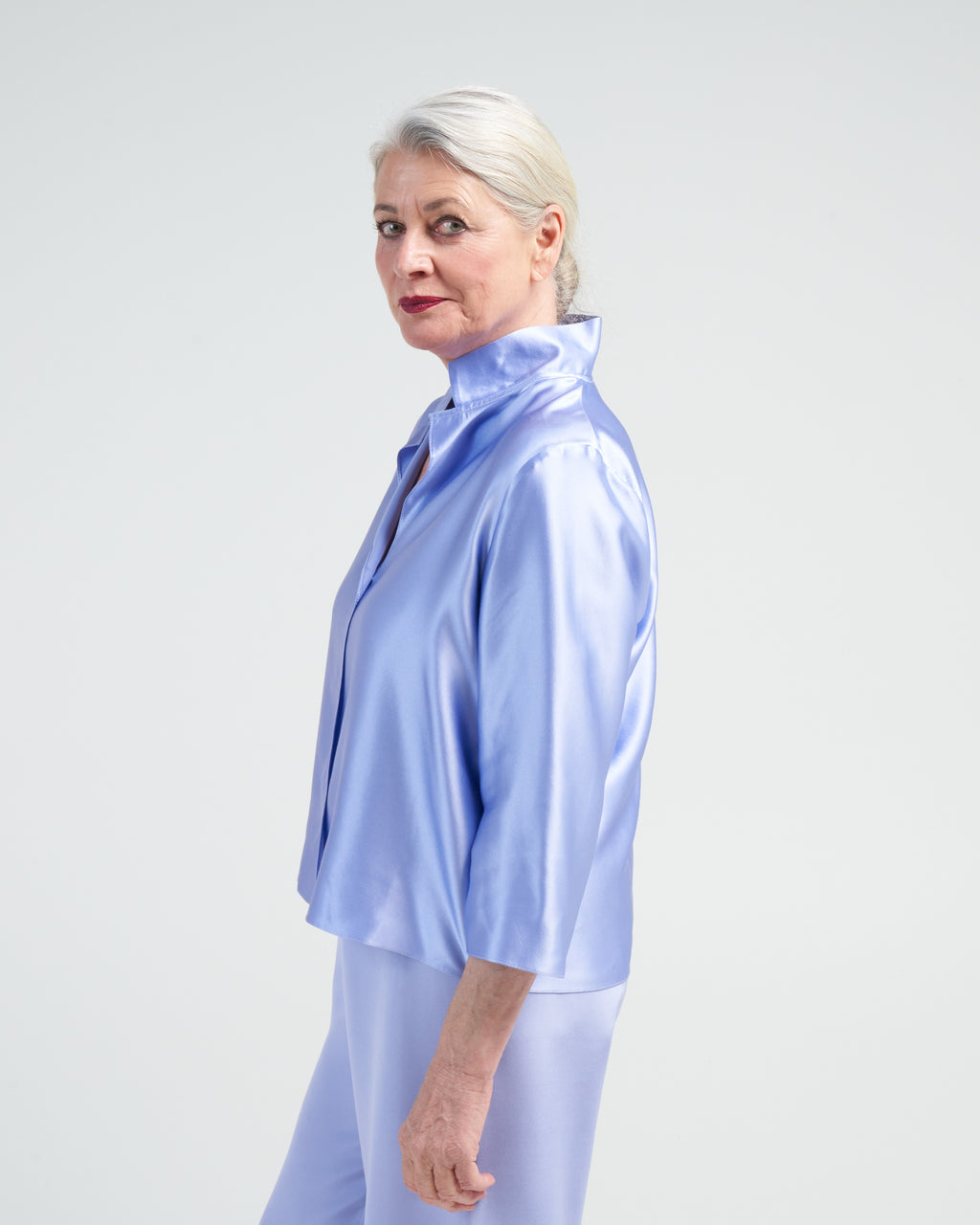 square_front_frolic_top_iris_2 