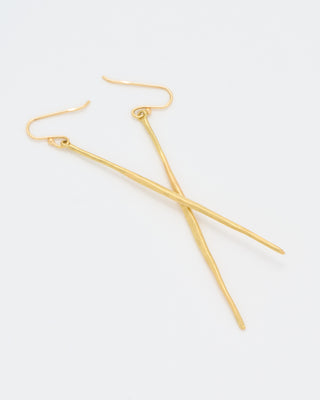 18k gold matchstick dangle earring