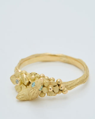 18k gold ring with bird