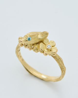 18k gold ring with bird