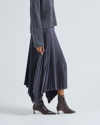 ade skirt