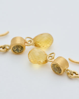 apple and eve earrings