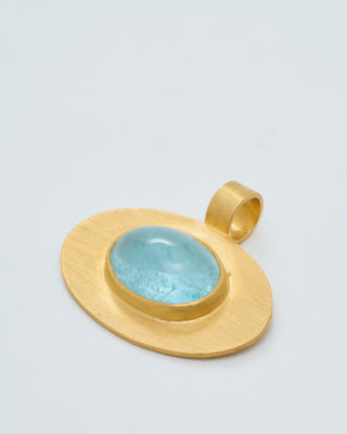 aquamarine cabochon oval pendant