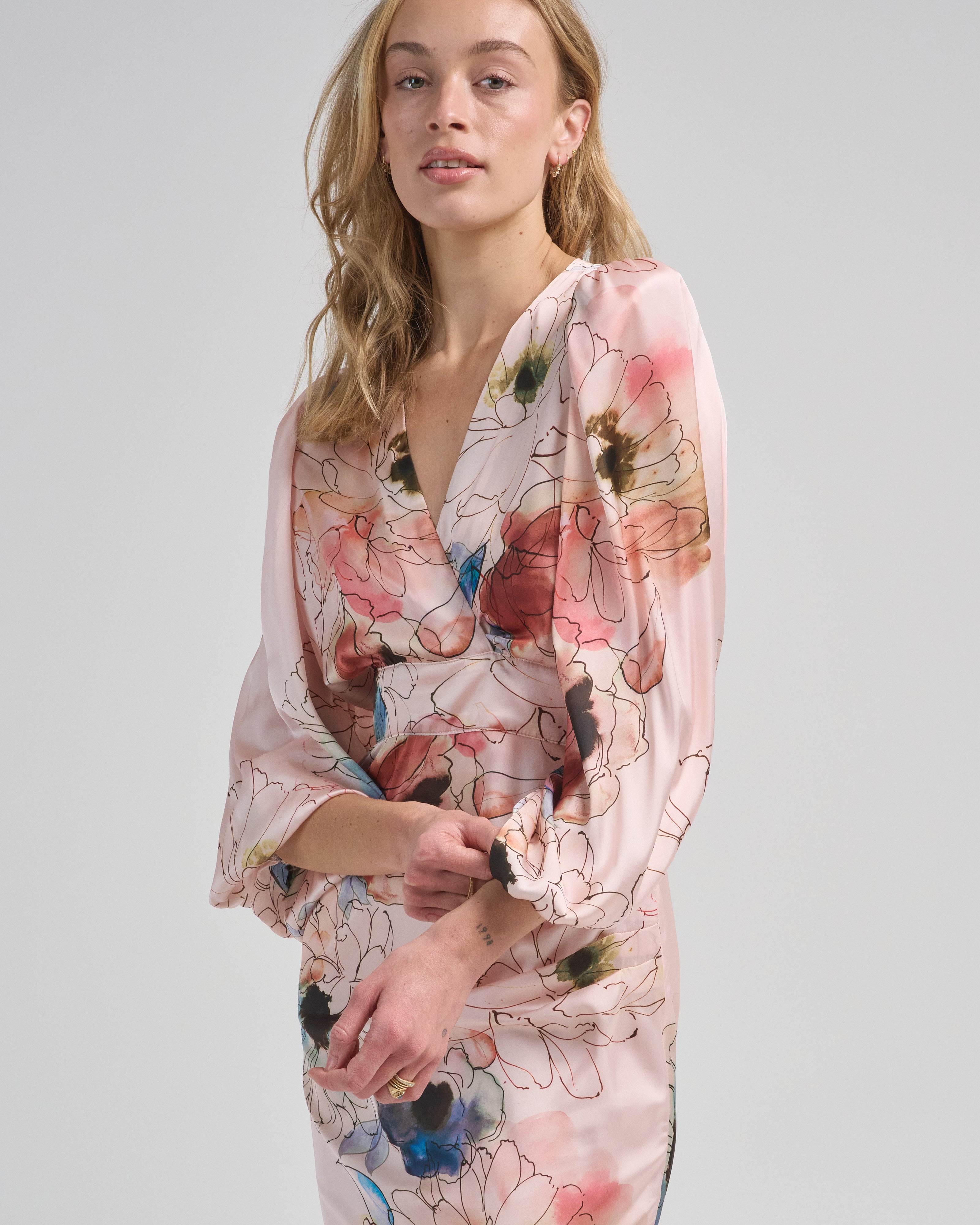 Smythe Asymmetrical Midi Dress Blush Floral Smythe Asymmetrical Midi Dress Blush Floral