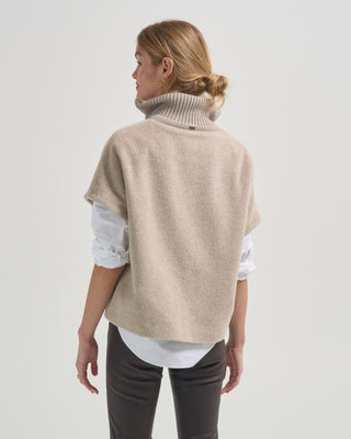 beaver effect jacket with short sleeves