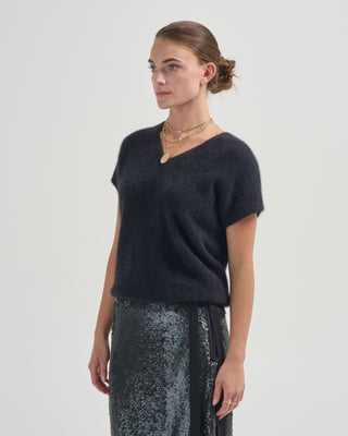 brushed fox v shirt
