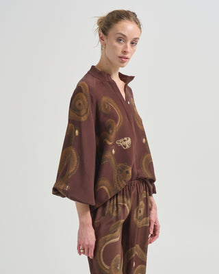 chasing the pearl poet sleeve blouse