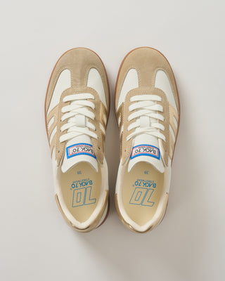 cloud metallic sneaker