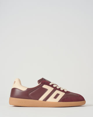 cloud sneaker