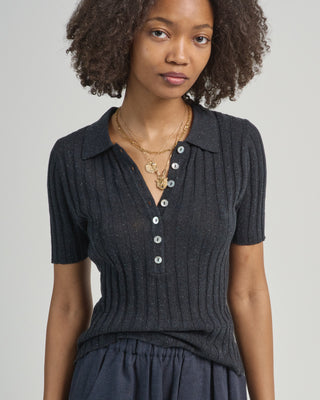 collared short sleeve sweater top