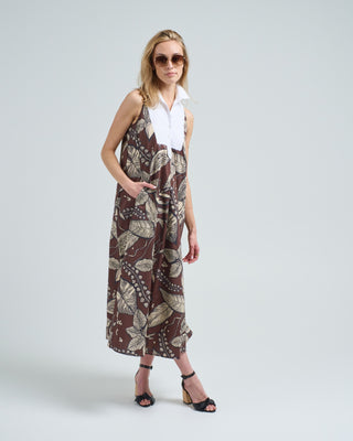 collared sleeveless dress