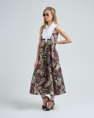 collared sleeveless dress