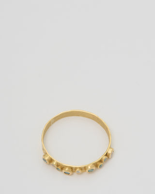 colored diamond 18k gold band