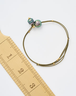 pearl and flowers adjustable cord bracelet