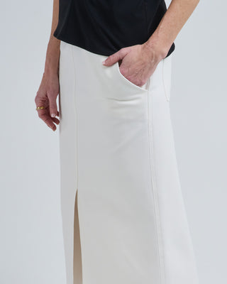 long slit skirt