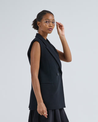 deon sleeveless blazer