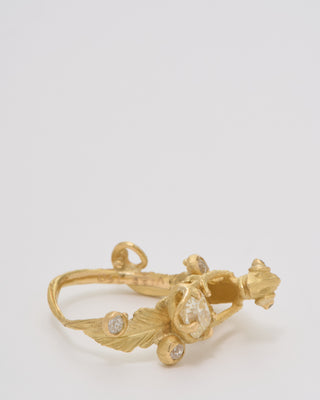 diamond ring with chameleon
