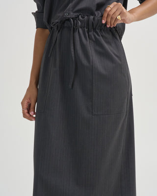 dona tro skirt