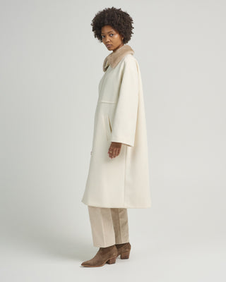 ecowool long coat with faux fur collar