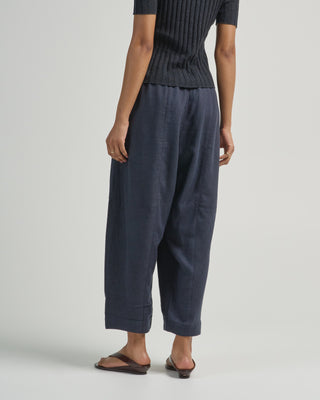 elastic panel barrel trouser