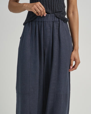 elastic panel barrel trouser
