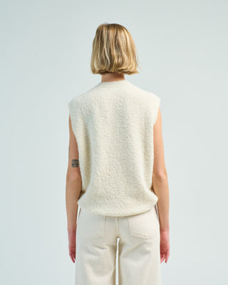 fe boucle vest