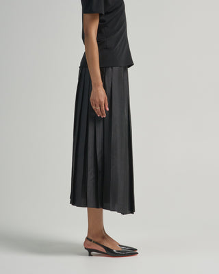 feather weight pleated pull on skirt