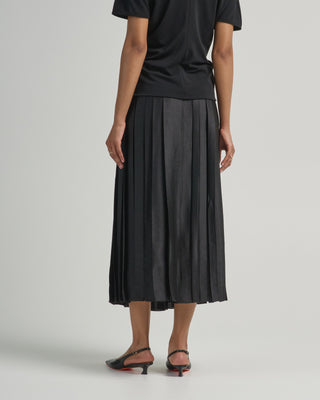 feather weight pleated pull on skirt