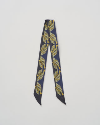 fish kiss silk wristband