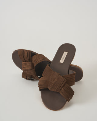 flat xanadhu sandal