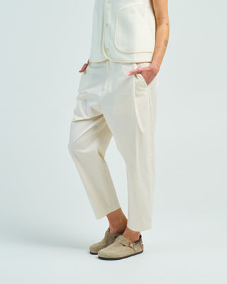 gabardine side pleat pant