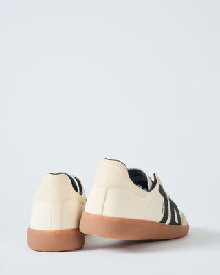 ghost sneaker