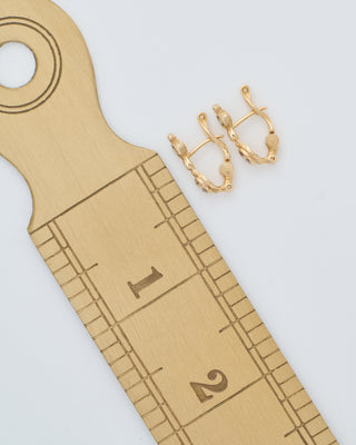 gold and brown diamond earrings