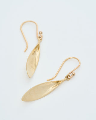 gold daisy petal earrings