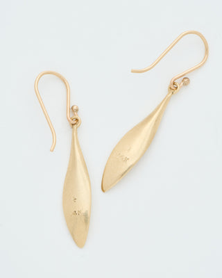 gold daisy petal earrings