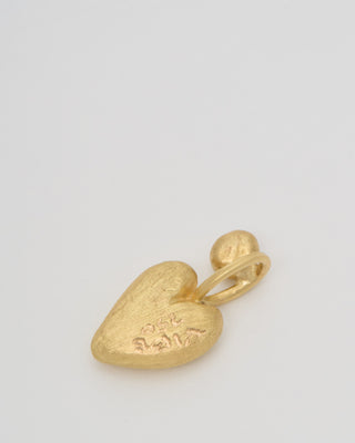 gold heart pendant