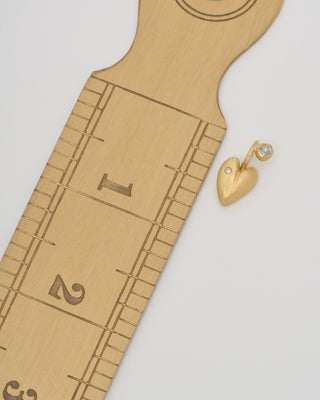 gold heart pendant