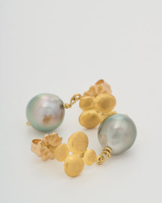 gold quatrefoil and pearl drop earrings