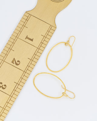 gold small oval forward facing hoops