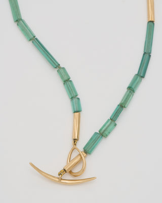 green tourmaline reed short strand necklace