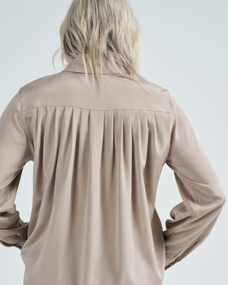 hidden button blouse w/ pleated back