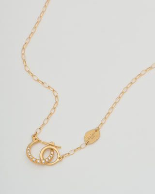 hung gold necklace