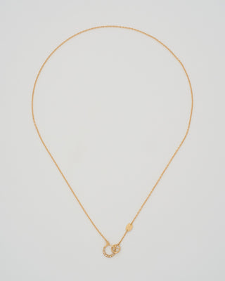 hung gold necklace