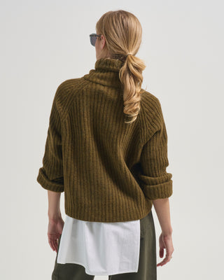 kalda sweater