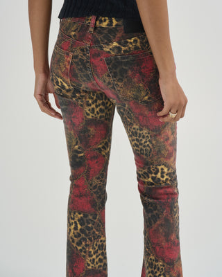 kick fit jean
