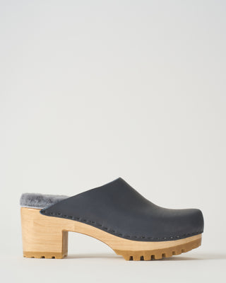 liza clog on mid tread