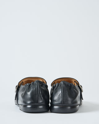 loafer with buckle