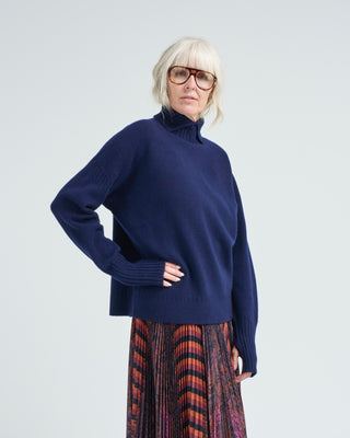 low gauge reversible turtleneck