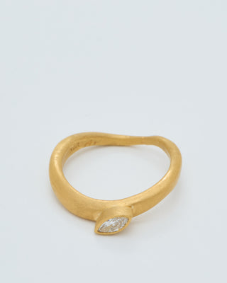 marquis diamond wave ring 6x3mm